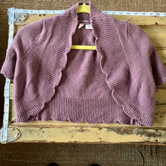 NEW ANTHROPOLOGIE MOTH BRAND STRETCH 💯% WOOL SCALLOPED SHRUG CROP SWEATER XS - Picture 2 of 8